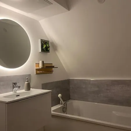 Maisonnette La Petite Jeanne * Boves